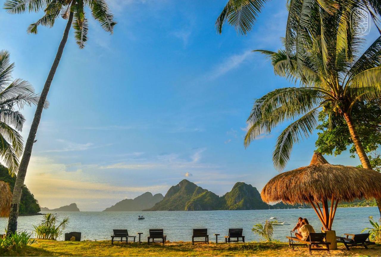 Sunset At Las Cabanas El Nido Luaran gambar